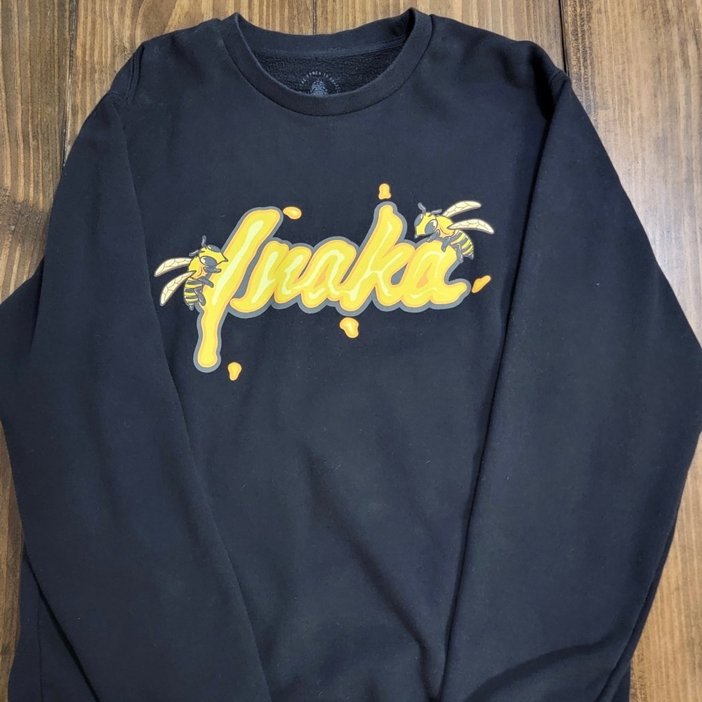 Inaka bee crew neck